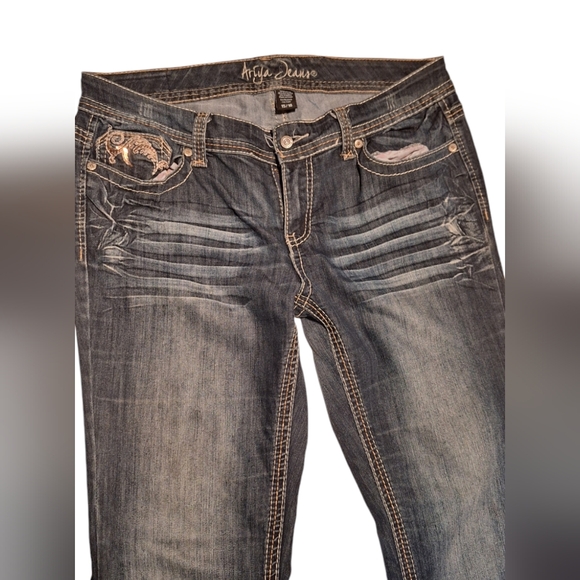 Ariya Plus Size Embellished Jeans Junior Sz 15/16 EUC Game Night Denim Casual - Picture 3 of 6
